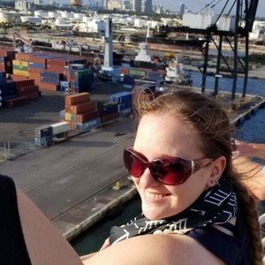 Meet your Posher, Brooke